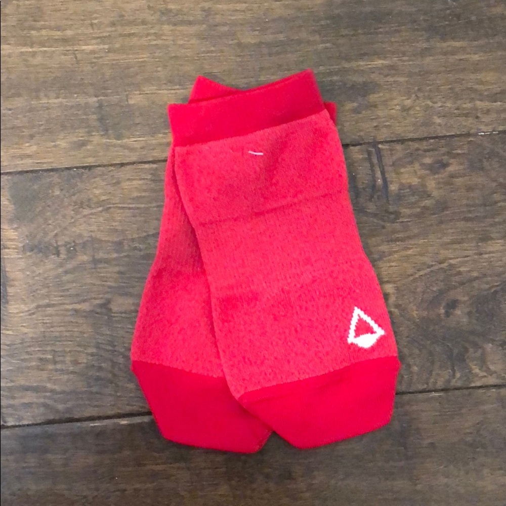 BRAND NEW LULULEMON/ ivivva socks